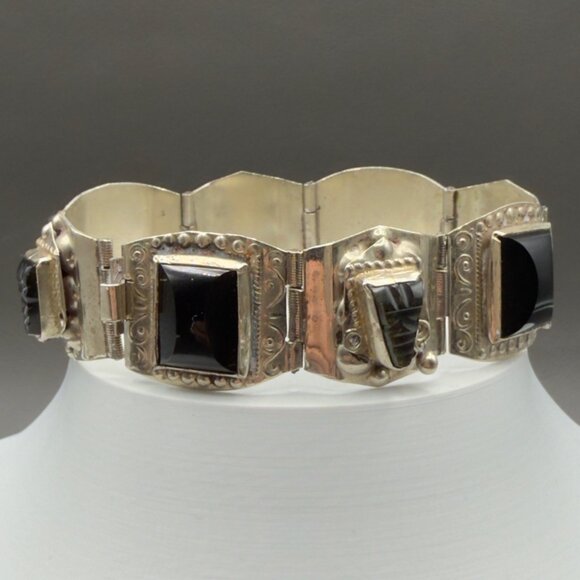 Vintage Estate Sterling Silver Black Onyx Bracelet Mask Tribal Face Panel Taxco - Picture 7 of 13